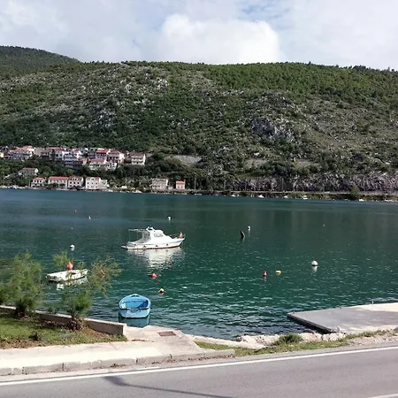 Kiara - Self Check In 3*